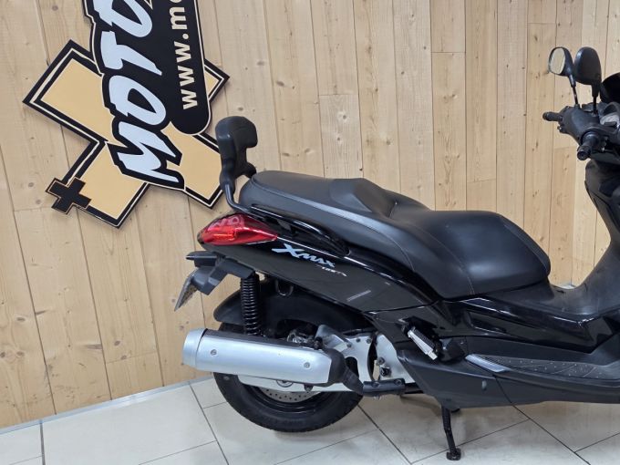 YAMAHA XMAX 125 4