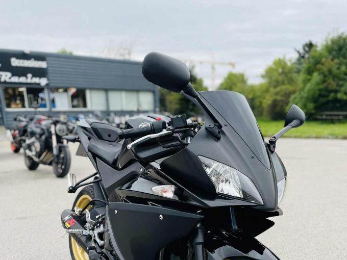 YAMAHA YZF-R 125 4