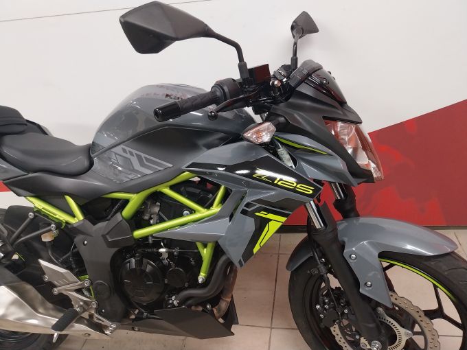 KAWASAKI Z 4