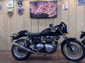 TRIUMPH THRUXTON 900 - 2010