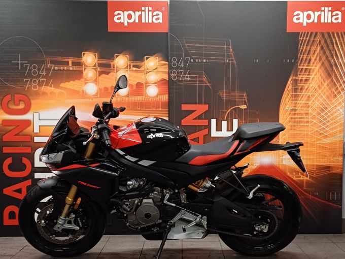 APRILIA TUONO 660 FACTORY 4