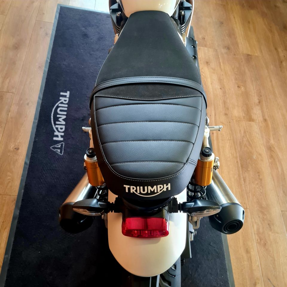 TRIUMPH Speed Twin 1200 RS 4