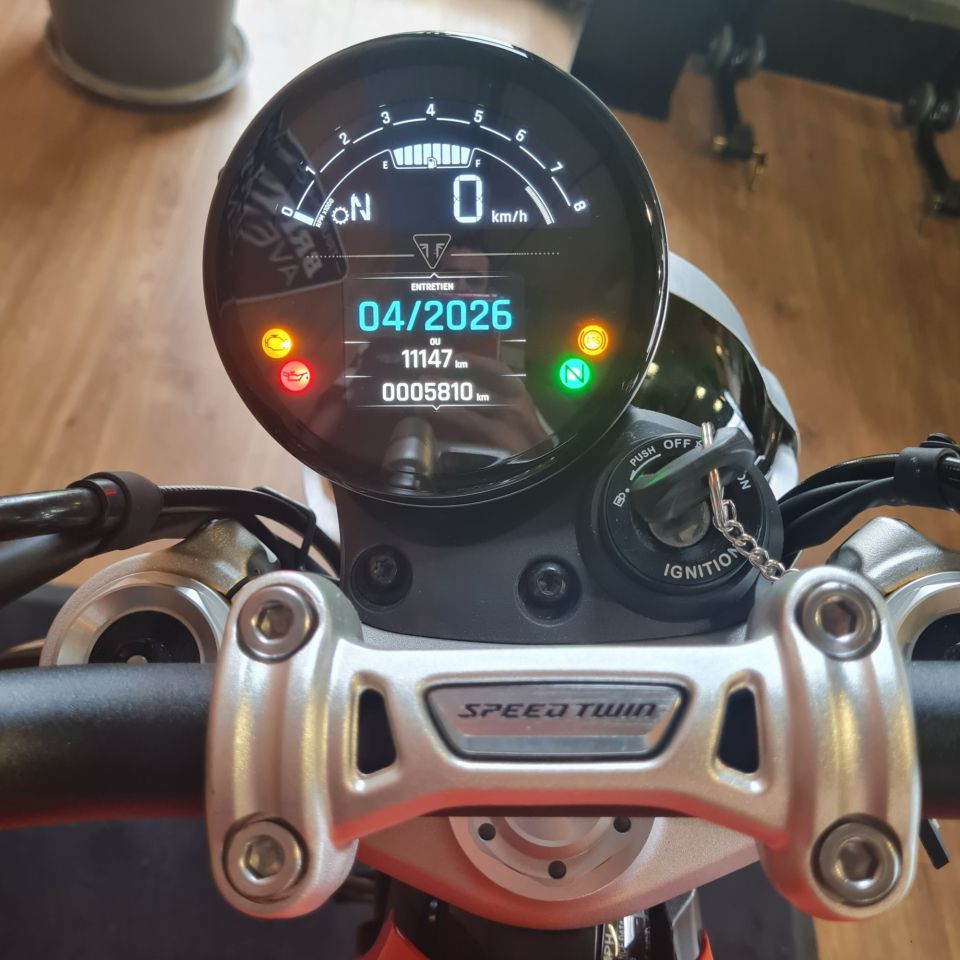 TRIUMPH Speed Twin 1200 RS 4