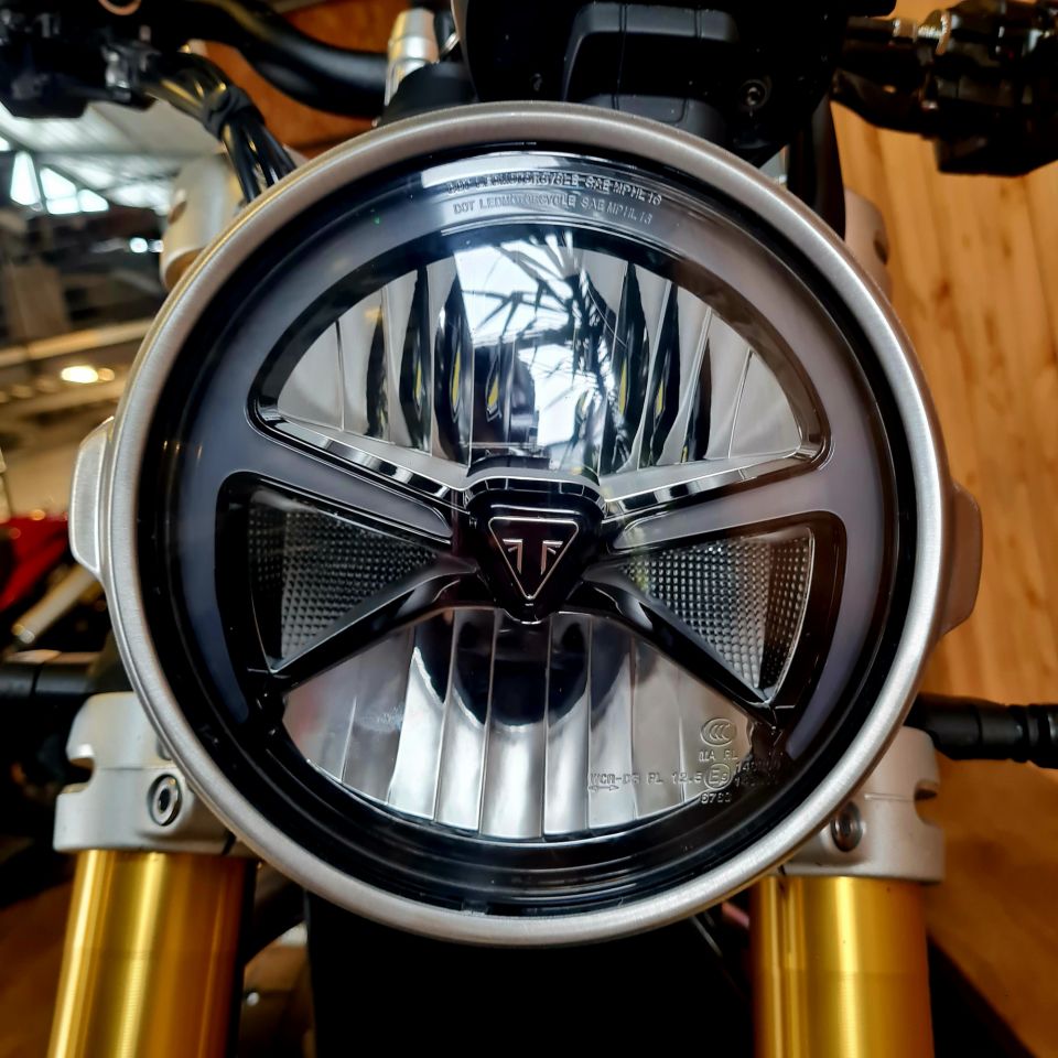 TRIUMPH Speed Twin 1200 RS 4