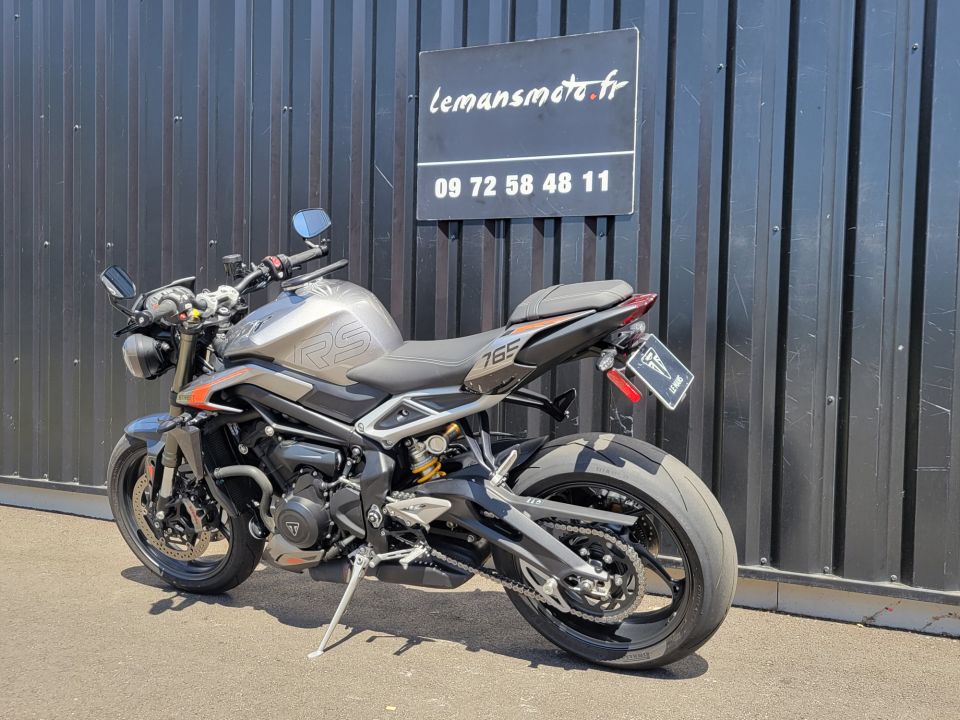 TRIUMPH STREET TRIPLE 765 RS 4