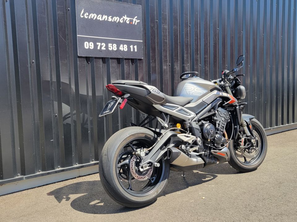 TRIUMPH STREET TRIPLE 765 RS 4