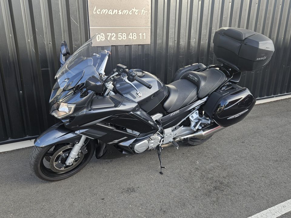 YAMAHA FJR 1300 4