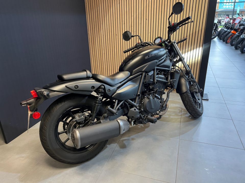 KAWASAKI Eliminator 500 4