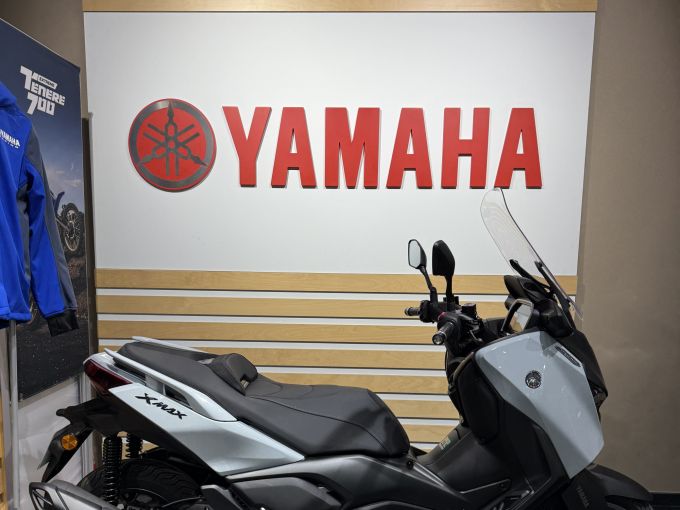YAMAHA XMAX 125 TECH MAX 4