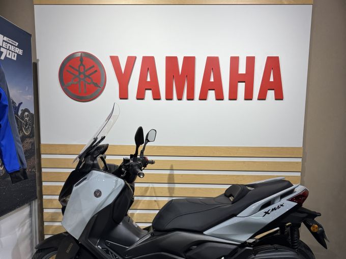 YAMAHA XMAX 125 TECH MAX 4