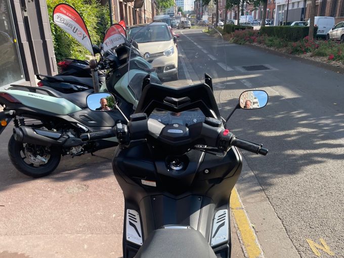 YAMAHA TMAX 530 BRONZE MAX 4