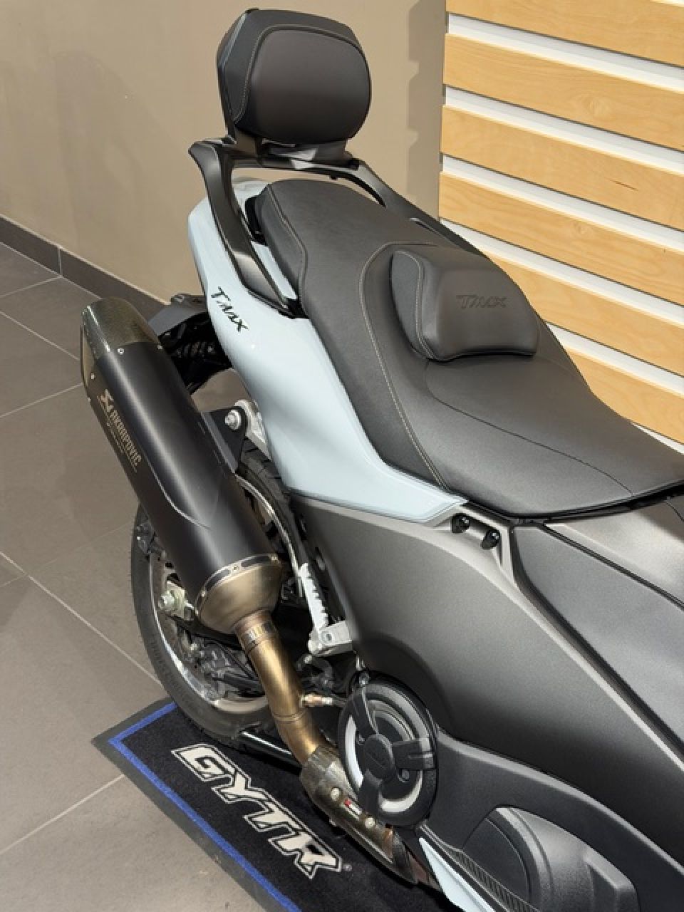 YAMAHA XP T-MAX 560 TECH MAX 4