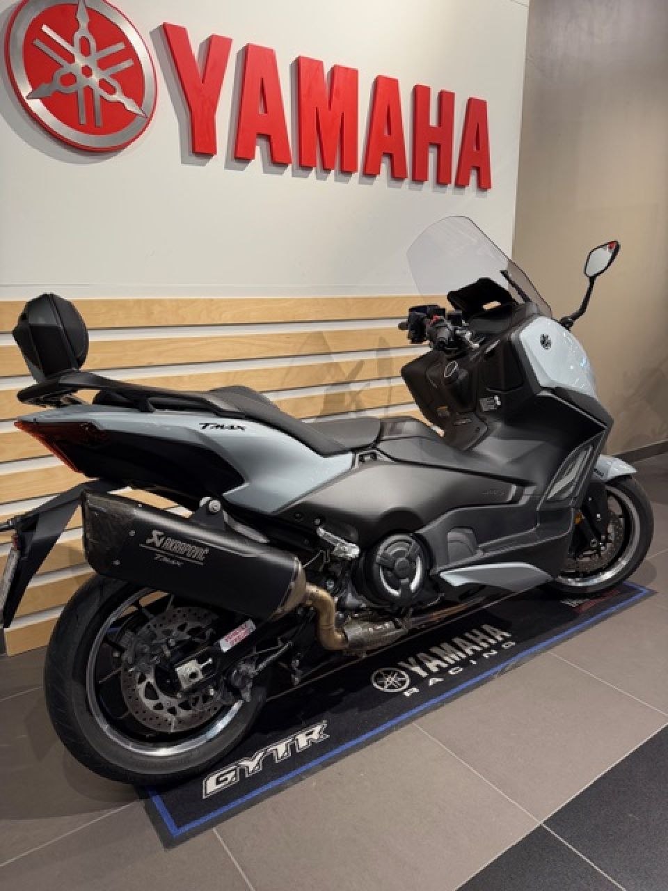 YAMAHA XP T-MAX 560 TECH MAX 4