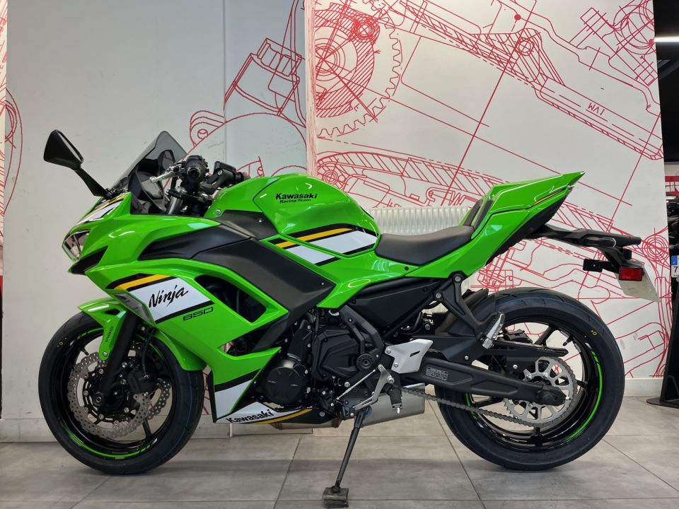 KAWASAKI NINJA 650 4