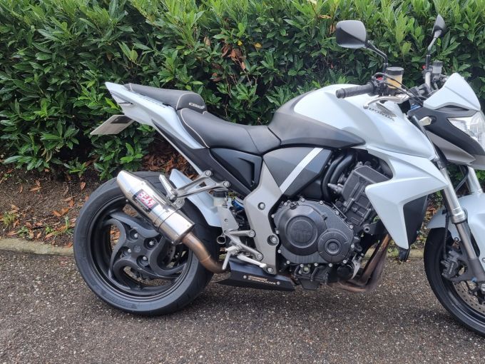 HONDA CB 1000 R 4