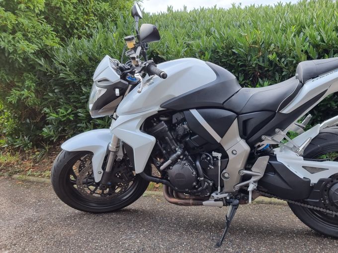HONDA CB 1000 R 4
