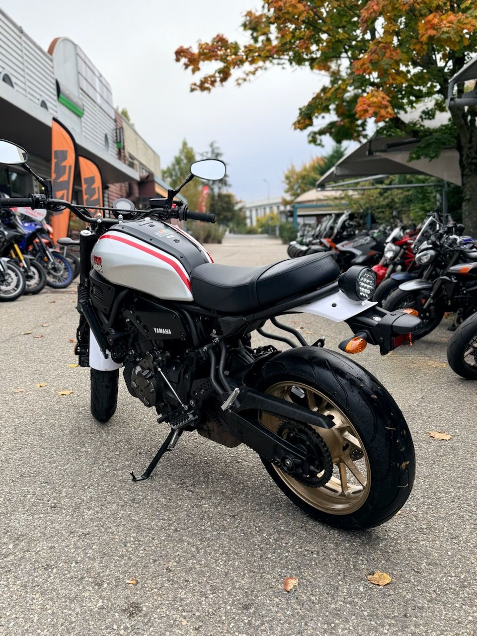 YAMAHA XSR 700 LEGACY 4