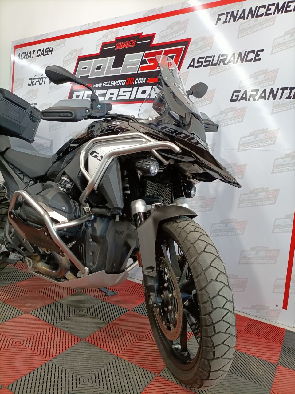 BMW R 1300 GS TRIPLE BLACK 4