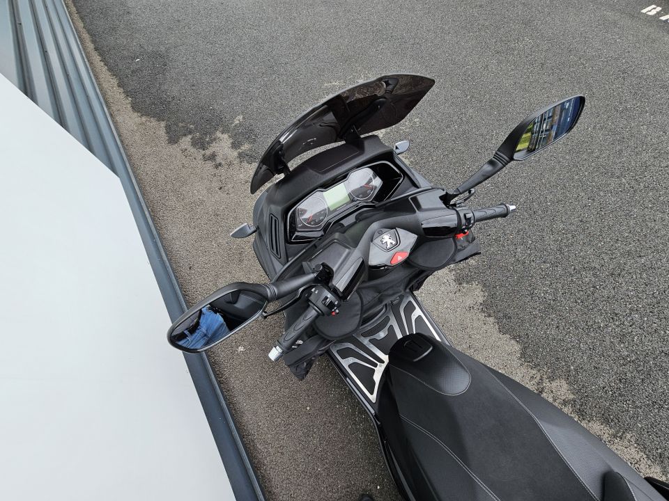 PEUGEOT METROPOLIS 400 4