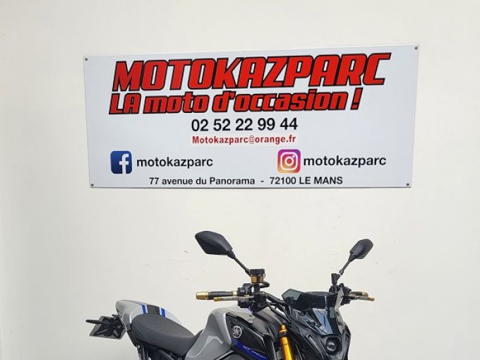 YAMAHA MT-09 SP 4