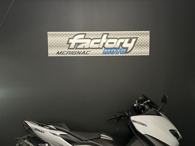 YAMAHA XP T-MAX 560 4