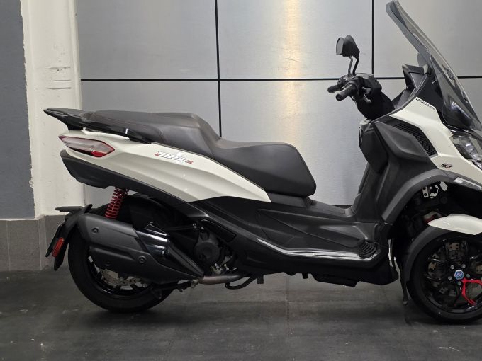 PIAGGIO MP3 400 HPE SPORT ABS ASR 4
