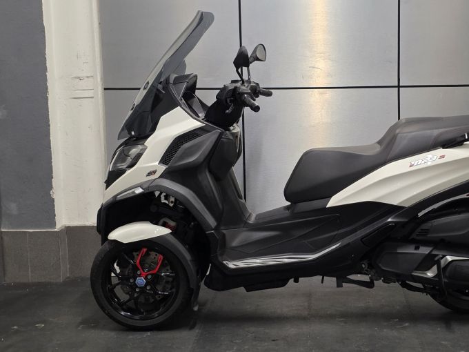 PIAGGIO MP3 400 HPE SPORT ABS ASR 4