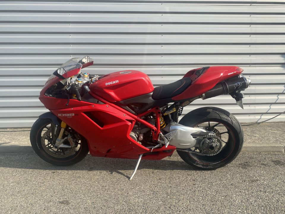 DUCATI 1098 S 4