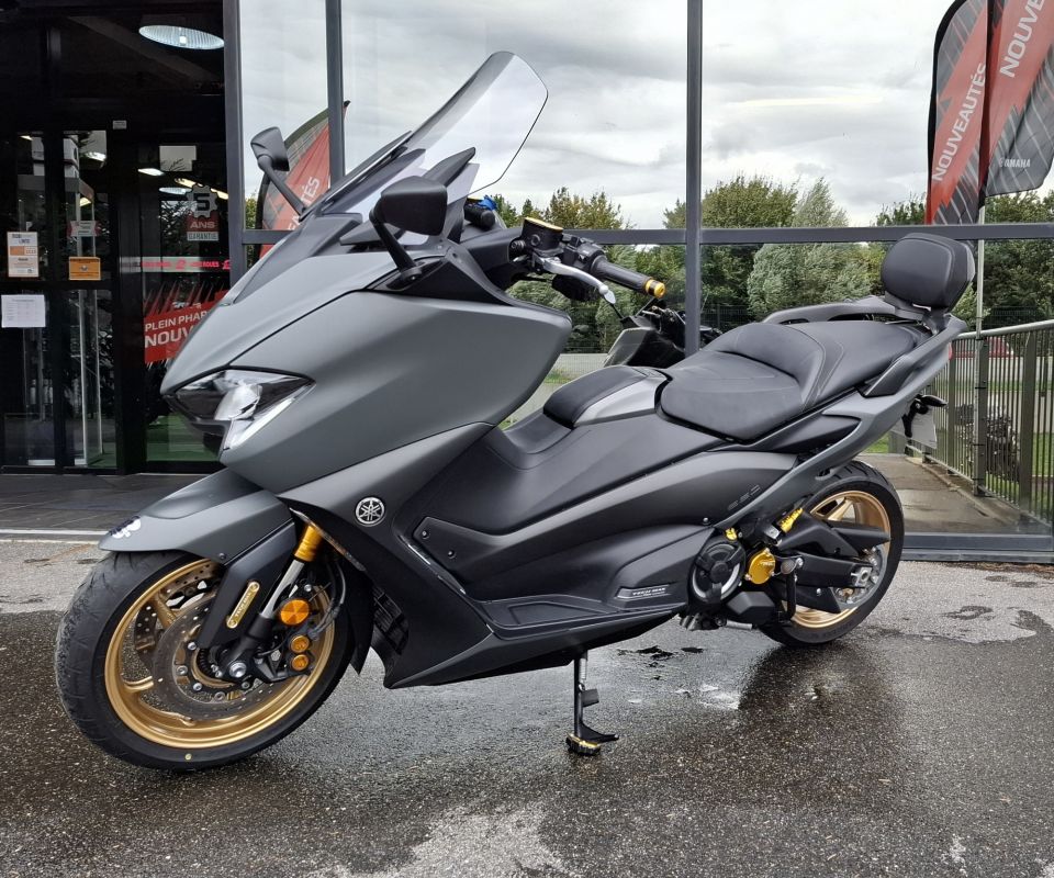 YAMAHA XP T-MAX 560 TECH MAX 4