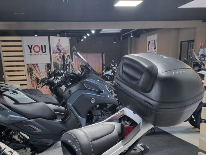 YAMAHA XJ 6  S DIVERSION 4