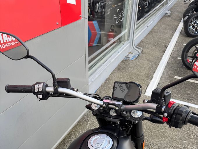 DUCATI SCRAMBLER 4