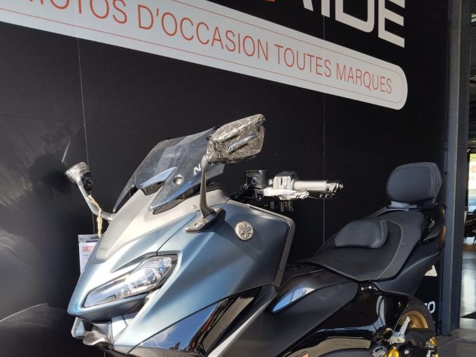 YAMAHA XP T-MAX 560 TECH MAX 4