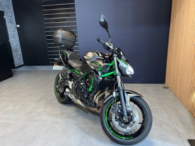 KAWASAKI Z650 ABS 4