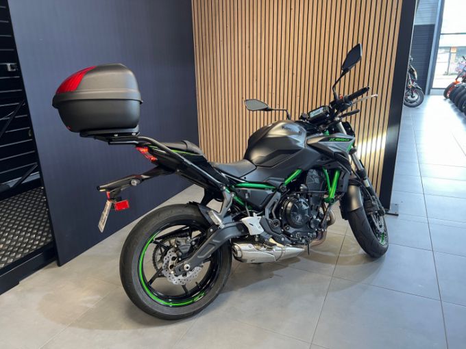 KAWASAKI Z650 ABS 4