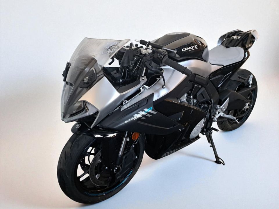 CF MOTO SR 675 4