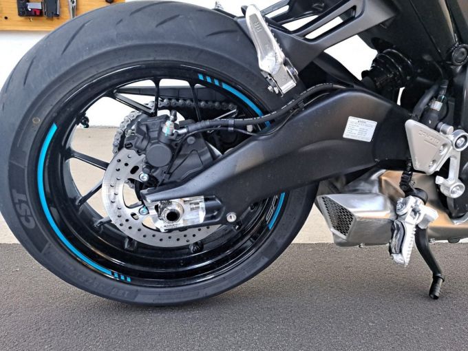 CF MOTO SR 675 4