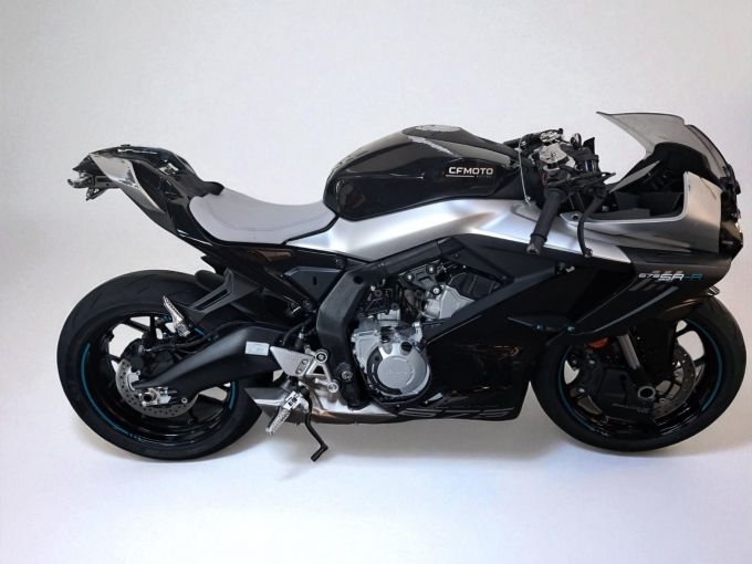 CF MOTO SR 675 4