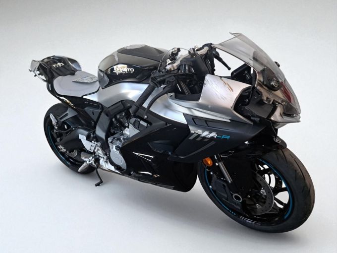 CF MOTO SR 675 4