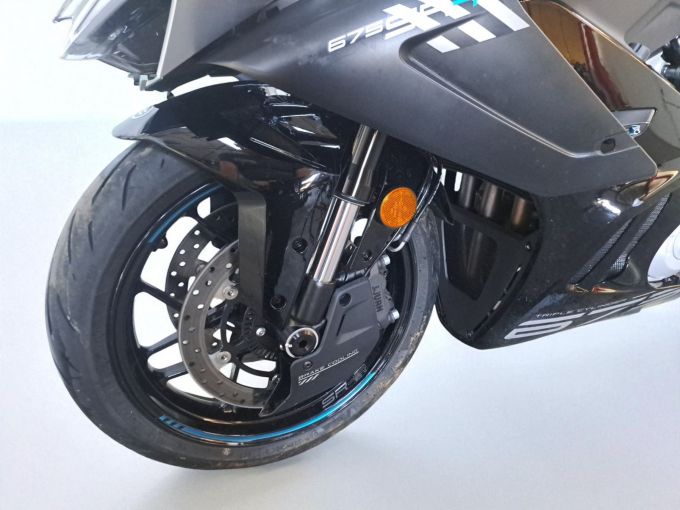 CF MOTO SR 675 4
