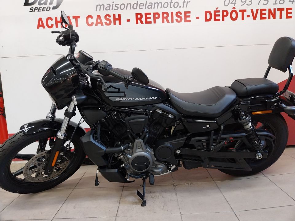 HARLEY-DAVIDSON NIGHTSTER 975 4