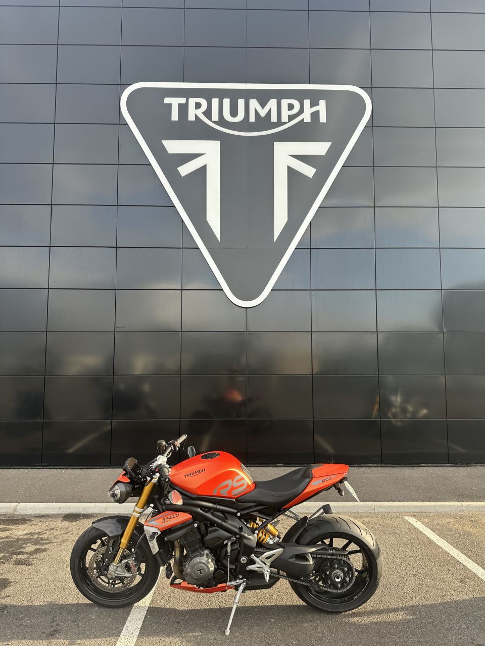TRIUMPH SPEED TRIPLE 1200 RS 4