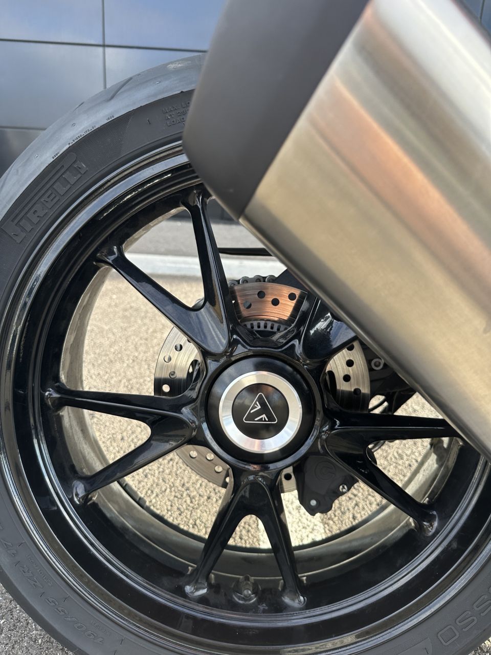 TRIUMPH SPEED TRIPLE 1200 RS 4