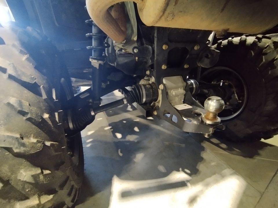 CAN-AM 570 MAX EFI 4