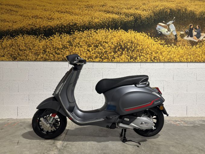 VESPA SPRINT 125 4