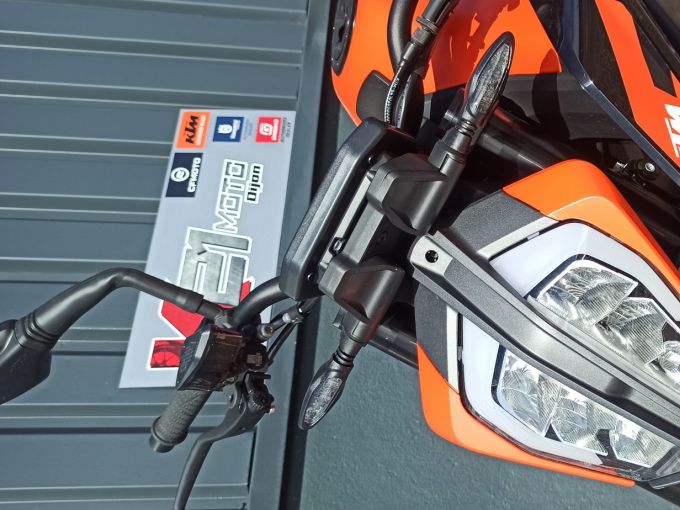 KTM 890 DUKE GP 4