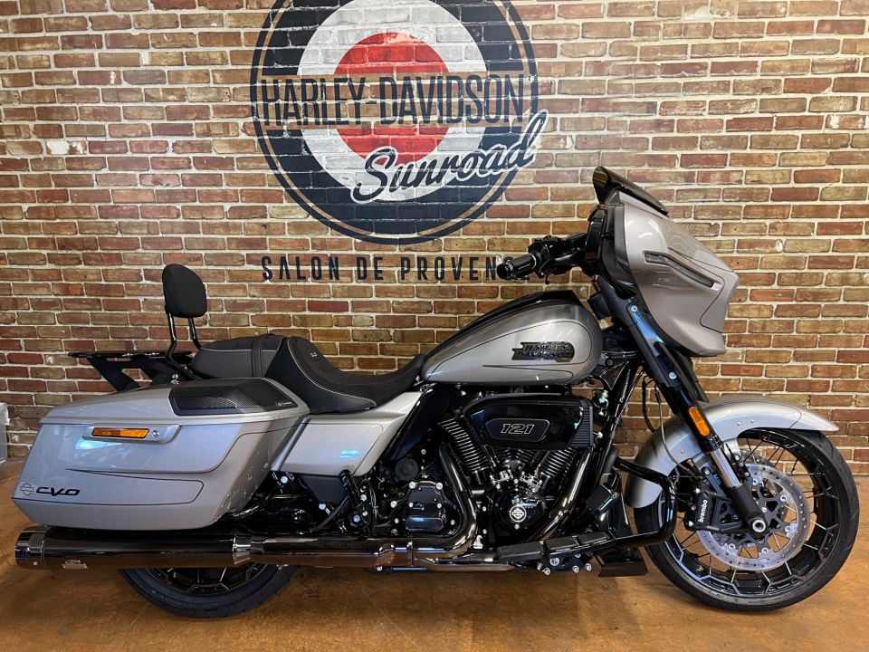 HARLEY-DAVIDSON TOURING STREET GLIDE 1977 CVO  4