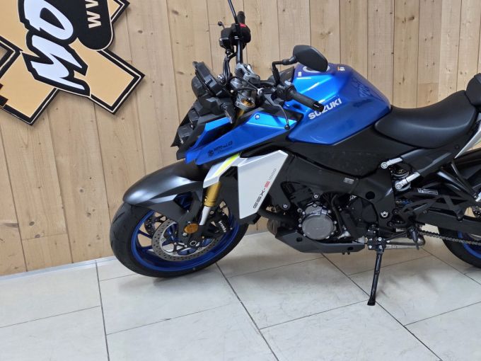 SUZUKI GSX-S 1000 ABS 4