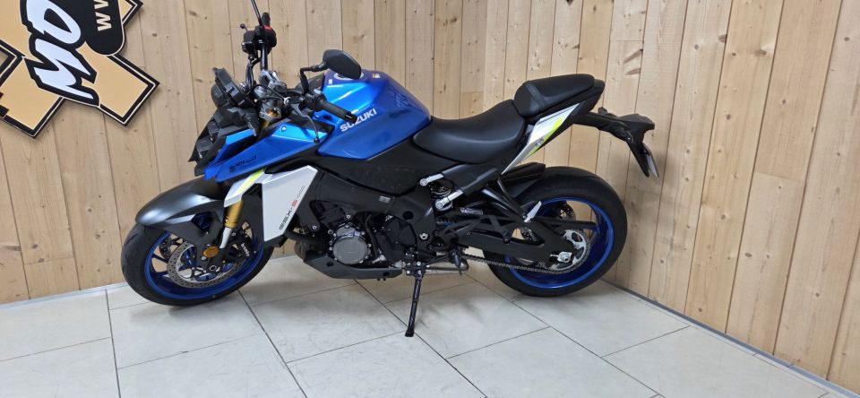 SUZUKI GSX-S 1000 ABS 4