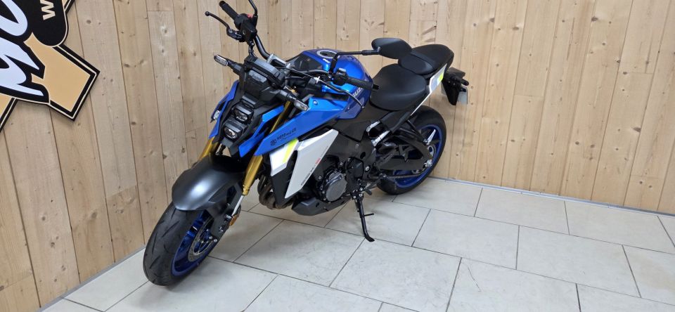 SUZUKI GSX-S 1000 ABS 4
