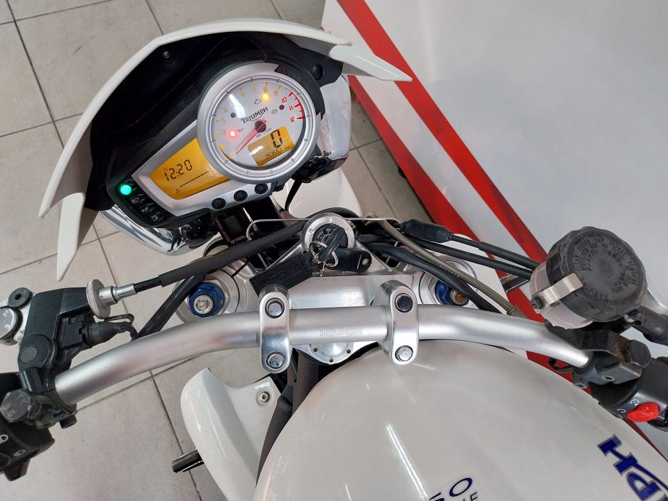 TRIUMPH SPEED TRIPLE 4